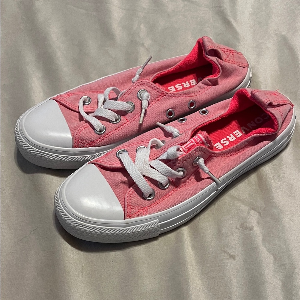 Converse Sneakers in Pink Canvas